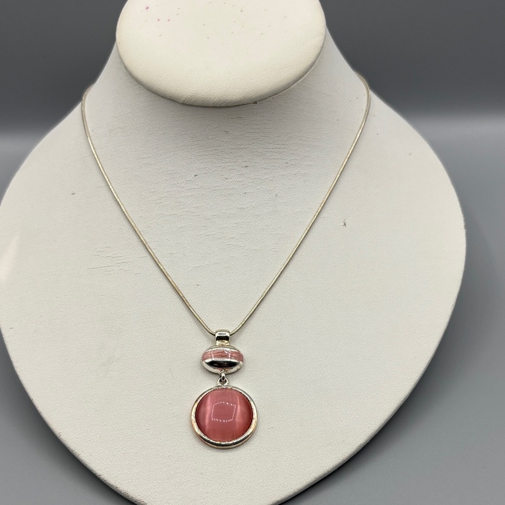 Kenneth Cole Pink Cats Eye Glass Cabochon Pendant/Necklace JP278